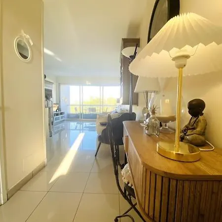 Elegant Au Port De Saint-cyprien Διαμέρισμα *